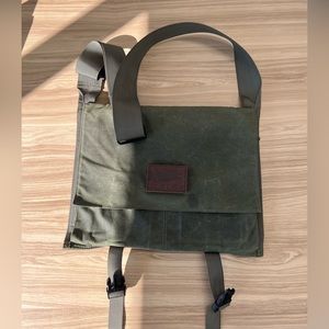 *Discontinued* Olive green GoRuck Laptop Bag Claymore Heritage gently used